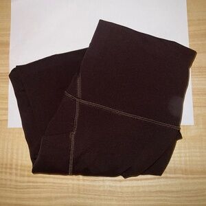 Lululemon Wunder Train High-Rise Crop with Pockets 23" in Espresso size 6